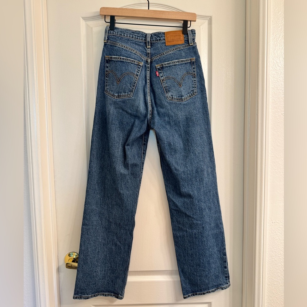 Levi's Ribcage Straight Ankle Jeans